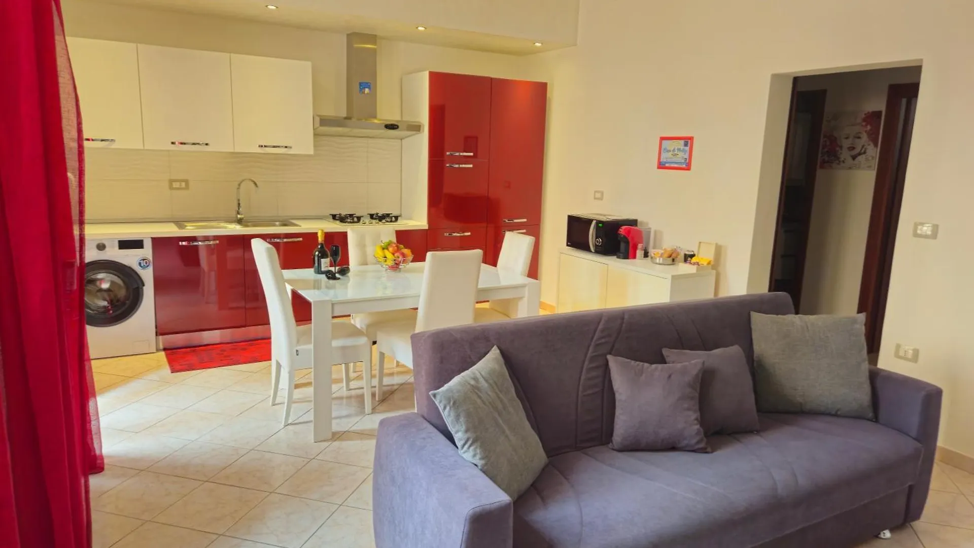 Casa Di Molly Al Centro Di Alghero Italy