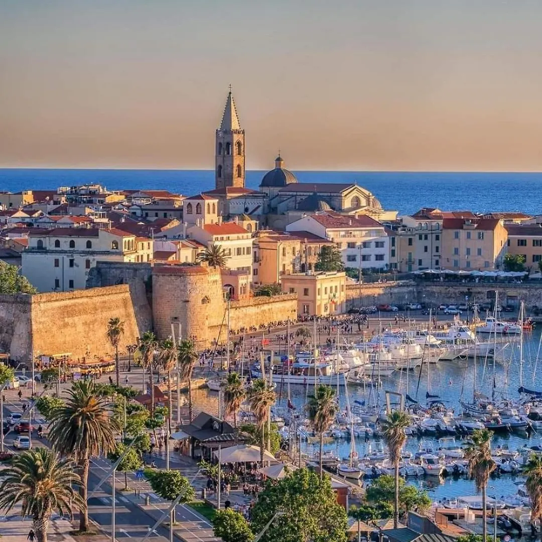 Casa Di Molly Al Centro Di Alghero Italien